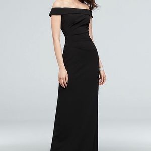 DB STUDIO Off-the-Shoulder Stretch Crepe Dress